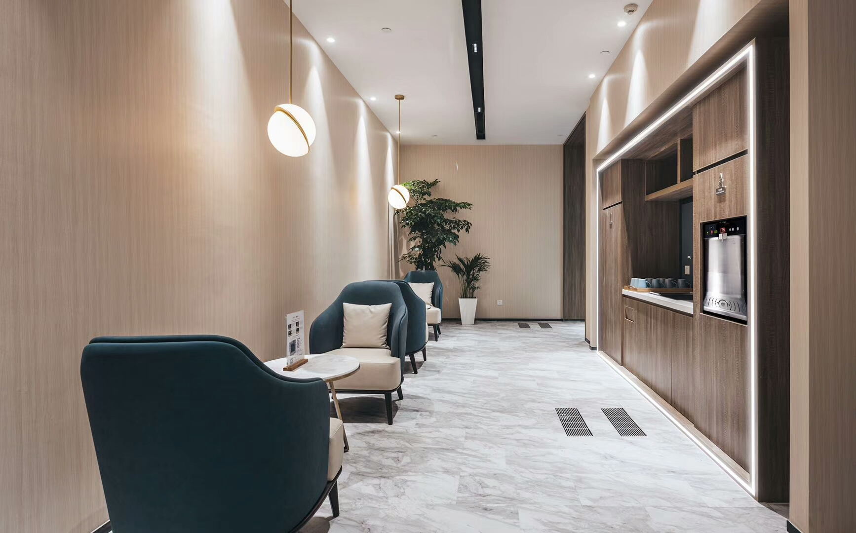 <a href=http://m.chinanon-gm.com/tags-457.html target=_blank class=infotextkey>辦公室裝飾設計</a>